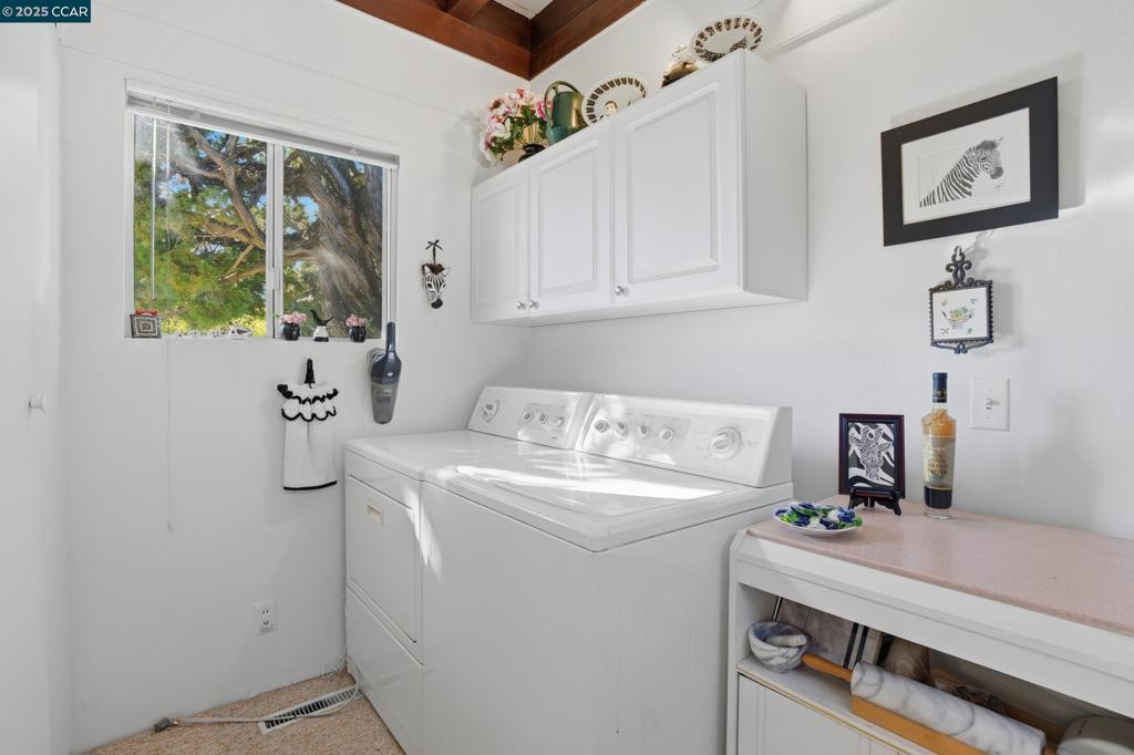 MUIR OAKS - Residential