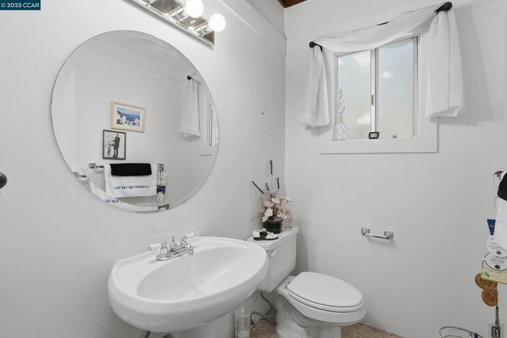 MUIR OAKS - Residential