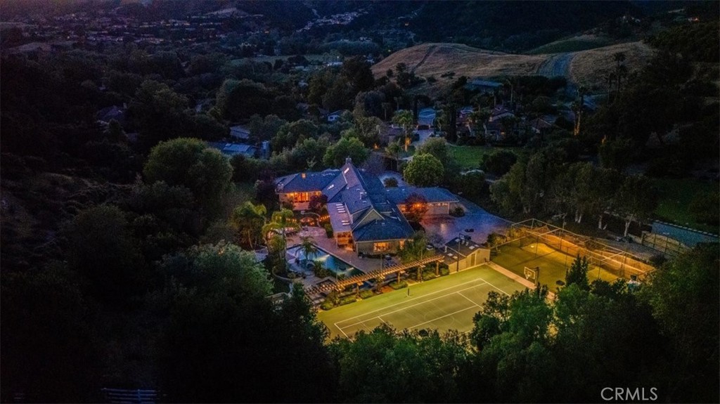 6775 Avila Valley Drive