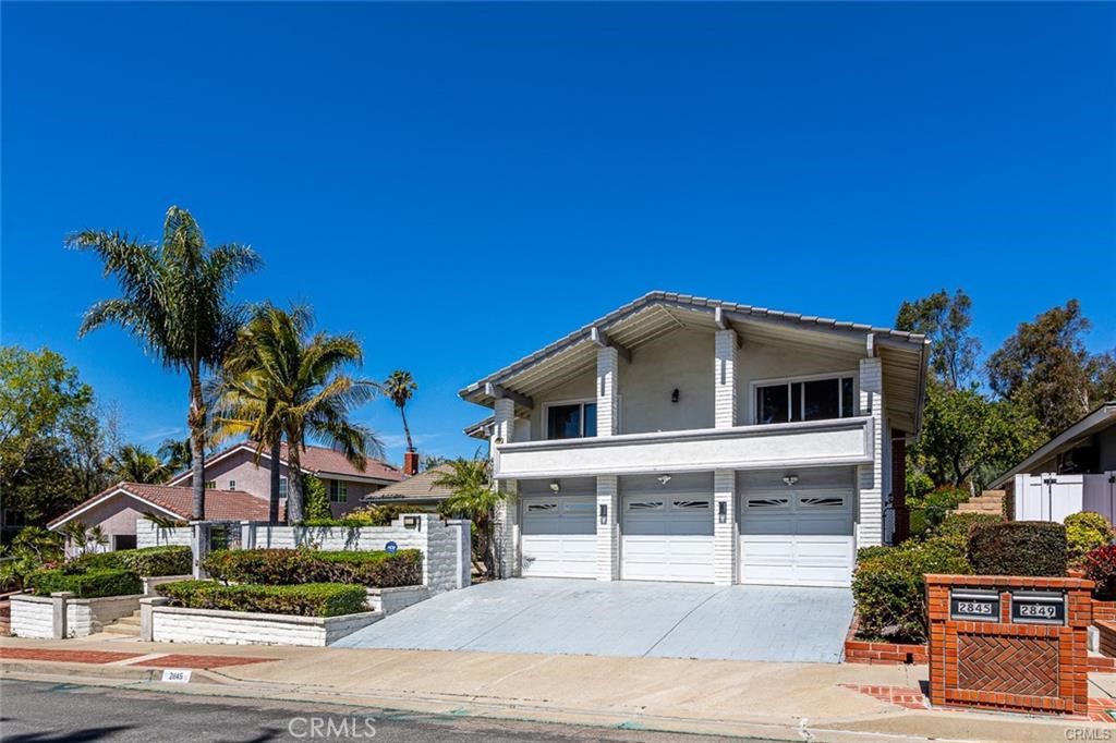 2845 E Feather Hill Drive