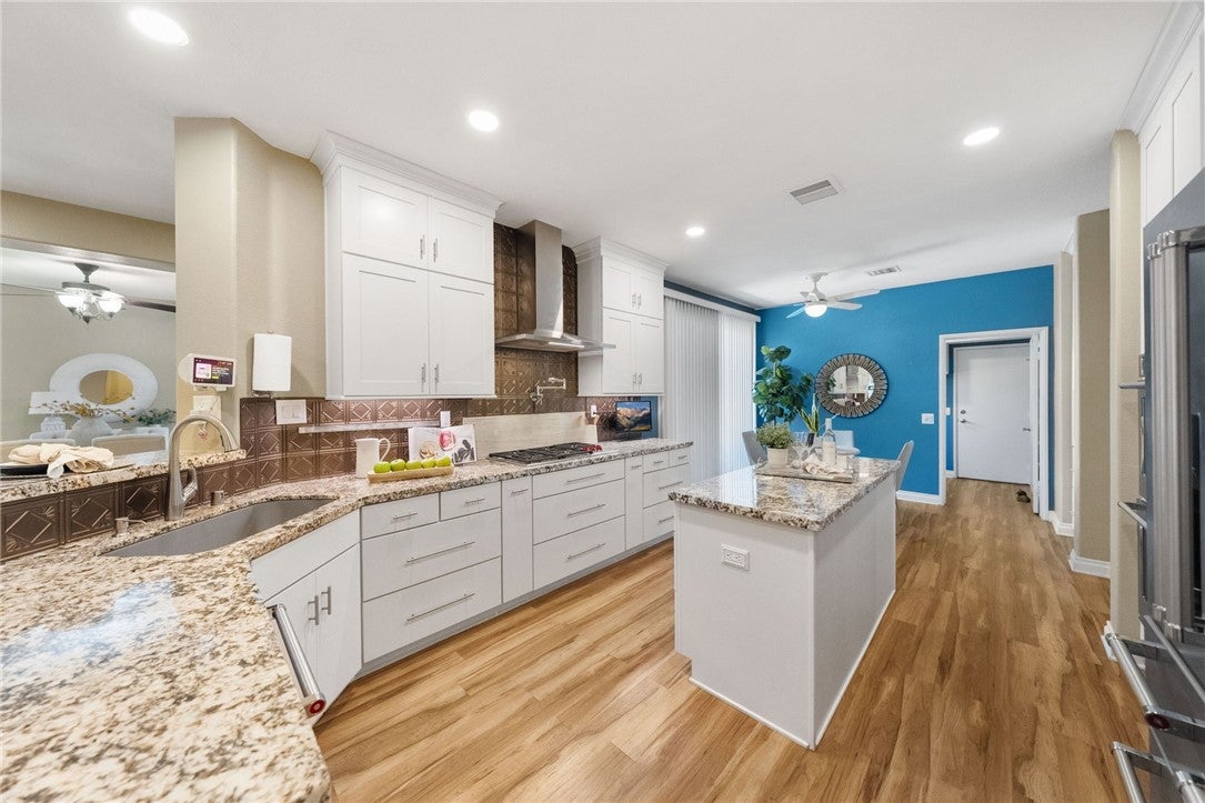 31637 Woodview Circle