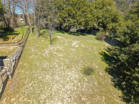 Photo of 0 Arth Drive, Crestline, CA 92325 (MLS # CV26059366)