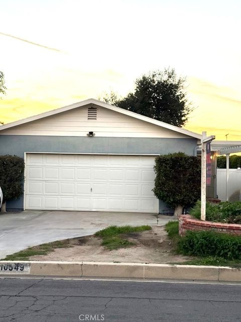 10549 Rhodesia Sunland CA 91040