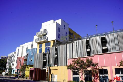 Photo of 555 N Spring Street #B786, Los Angeles, CA 90012 (MLS # 26636743)