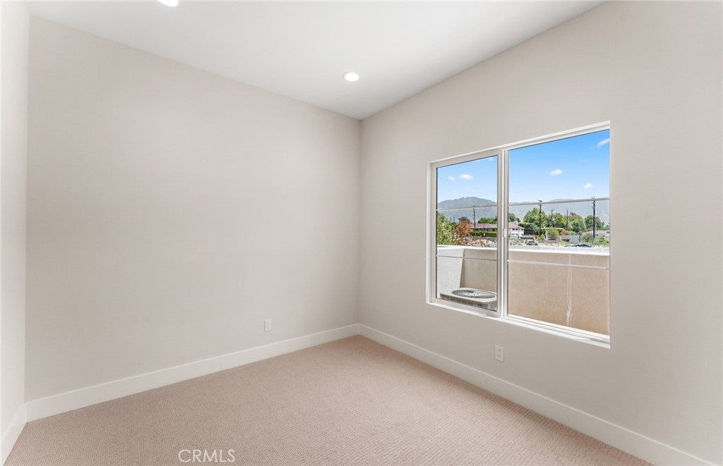 101 Sorrel Court, Burbank CA 91506