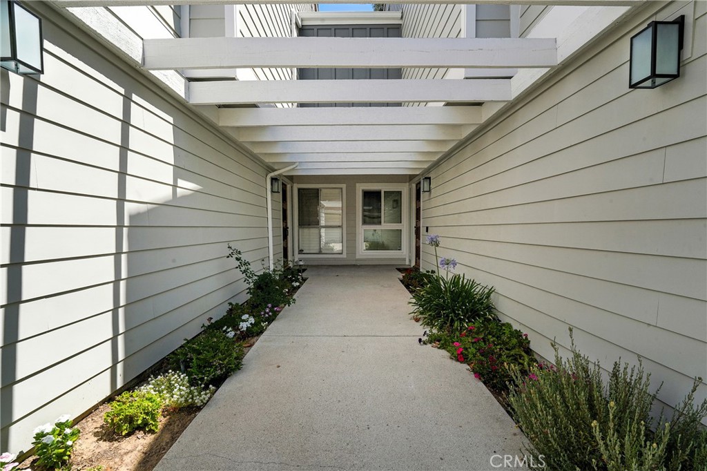 18221 Andrea Circle N 5