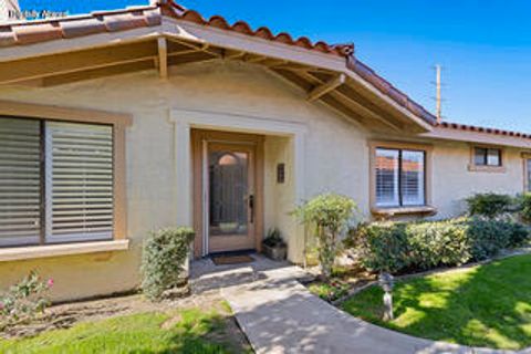 Photo of 281 San Remo Street, Palm Desert, CA 92260 (MLS # 219141562DA)