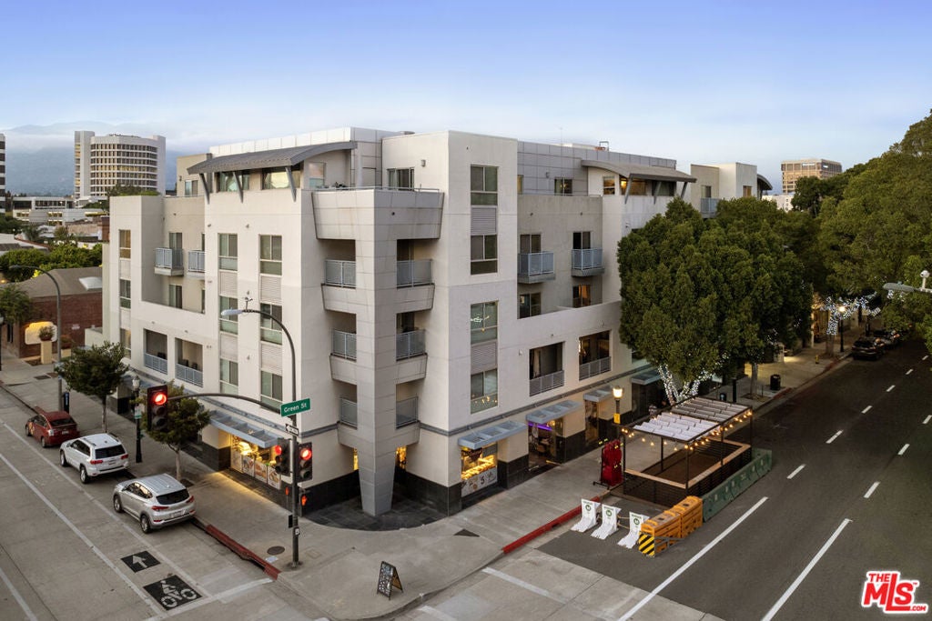 159 W Green Street 407A, Pasadena CA 91105