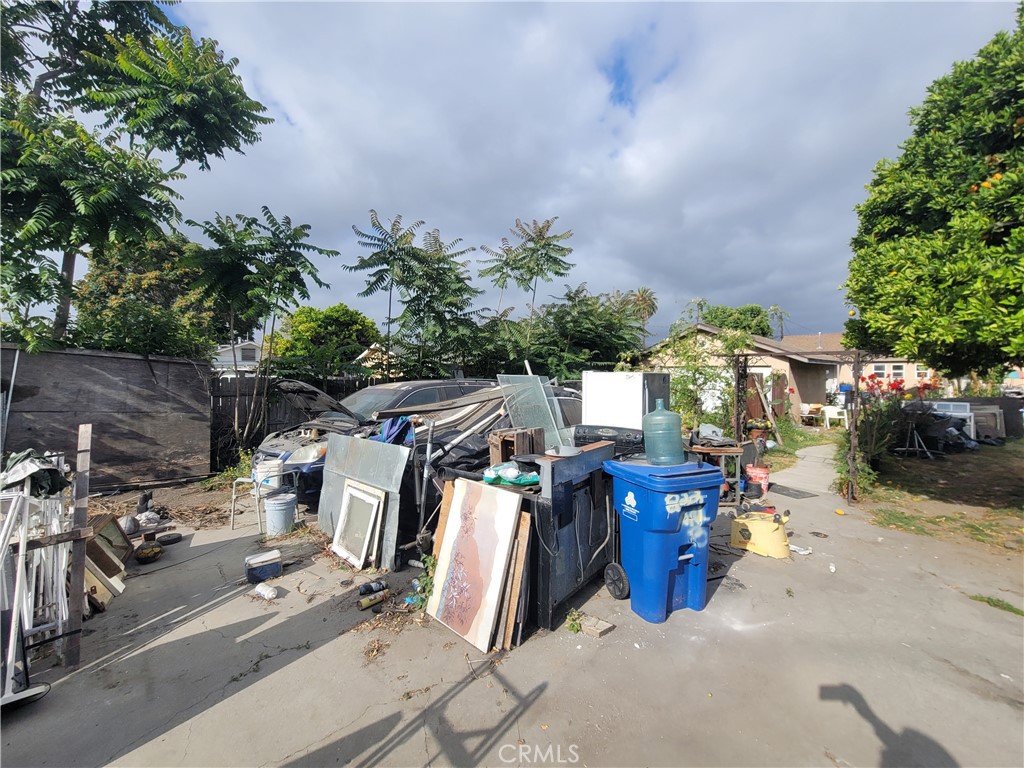 Properties 4 12907 S Willowbrook Avenue