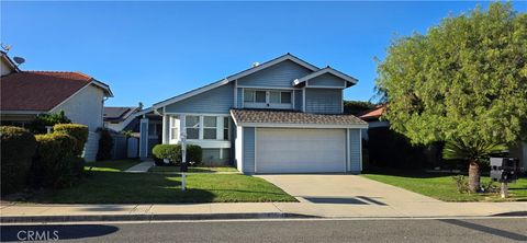 Photo of 5 Navajo Trail, Phillips Ranch, CA 91766 (MLS # TR26052339)