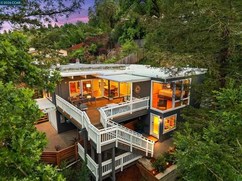 Photo of 79 California Ave Ave, Orinda, CA 94563 (MLS # 41130766)