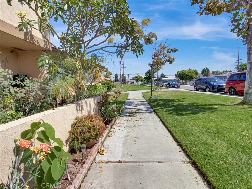 10552 Royal Oak Way