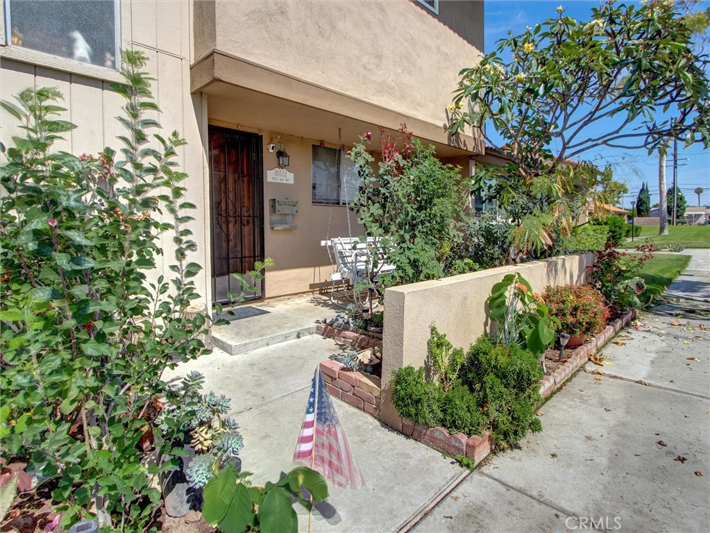 10552 Royal Oak Way