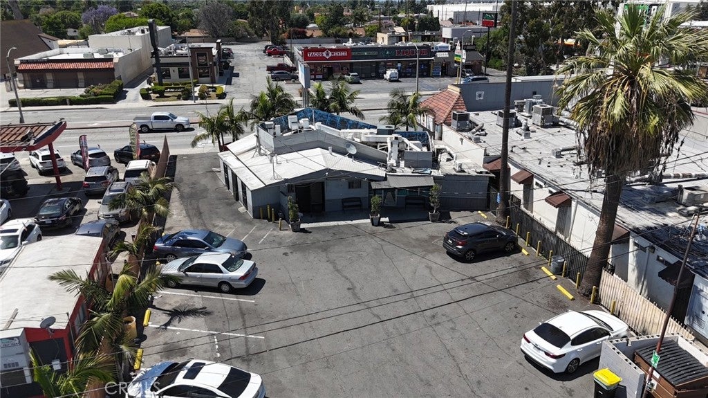 1136 S Hacienda
