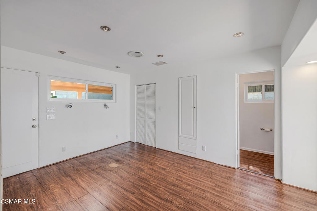 Santa Susana Knolls-166 - 1000832 - Residential