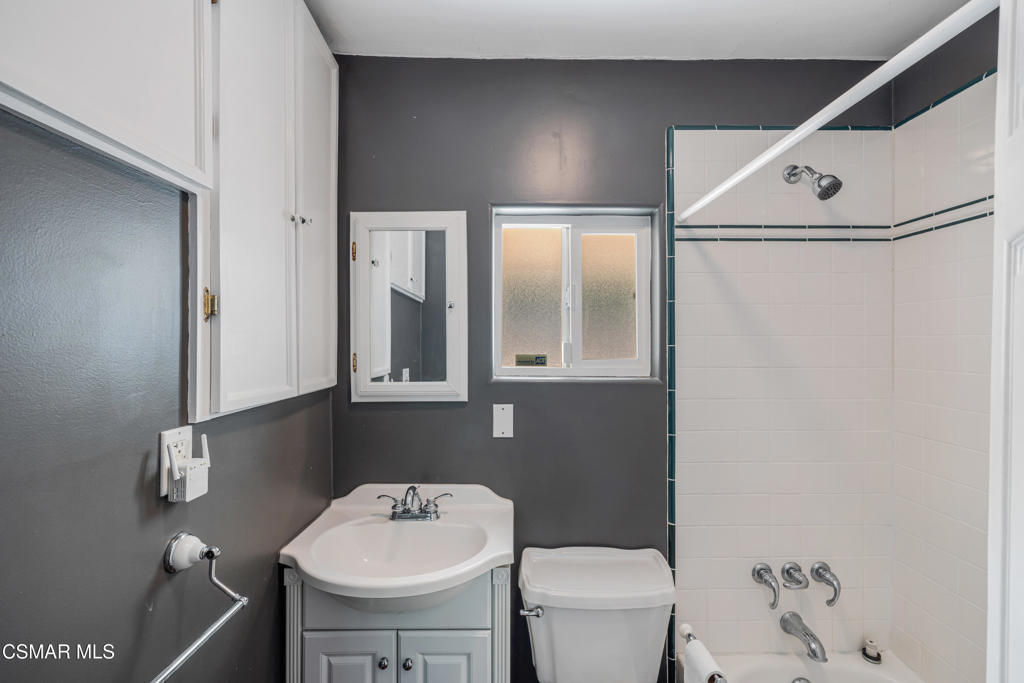 Santa Susana Knolls-166 - 1000832 - Residential