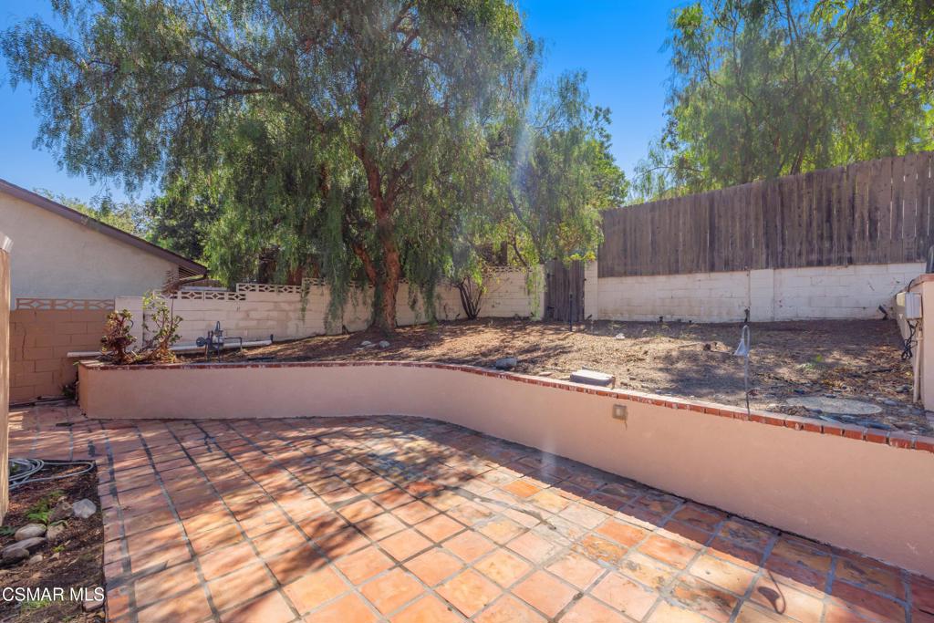 Santa Susana Knolls-166 - 1000832 - Residential