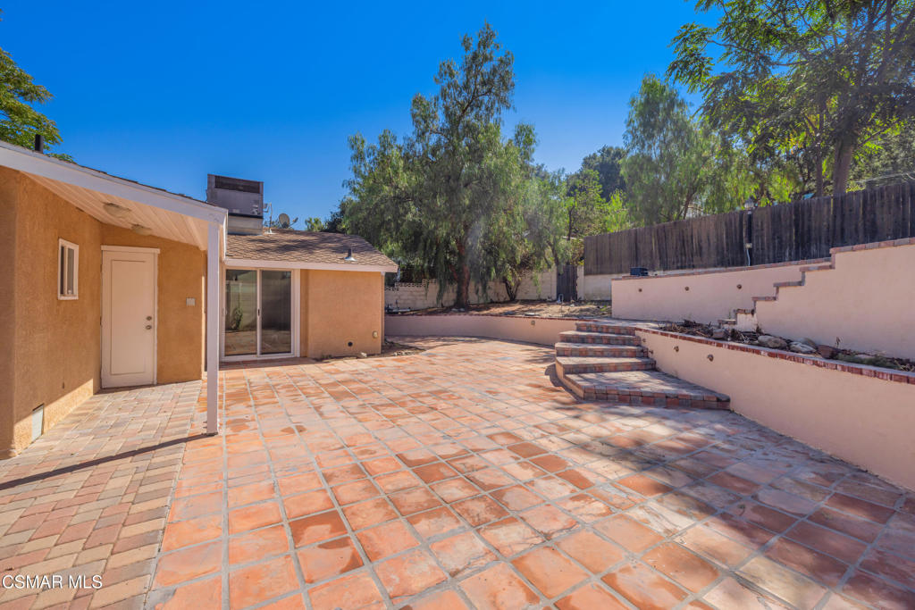 Santa Susana Knolls-166 - 1000832 - Residential