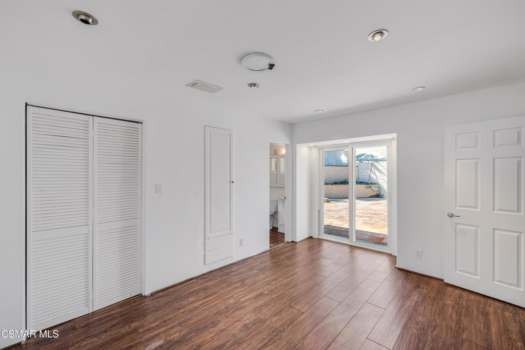 Santa Susana Knolls-166 - 1000832 - Residential