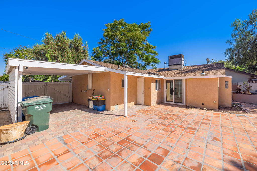 Santa Susana Knolls-166 - 1000832 - Residential