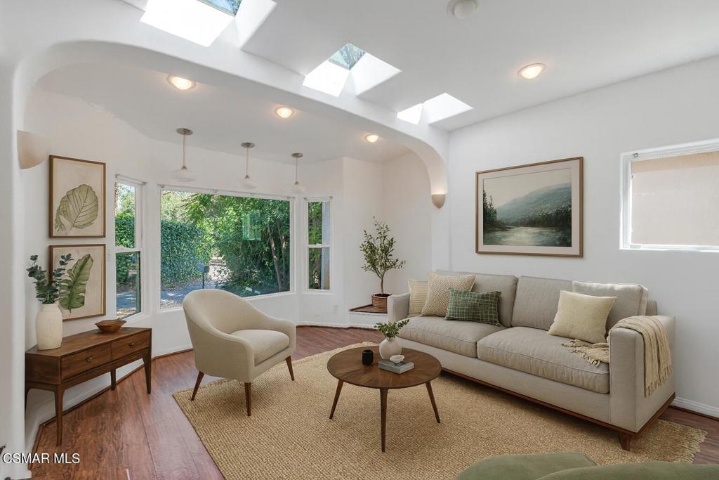 Santa Susana Knolls-166 - 1000832 - Residential