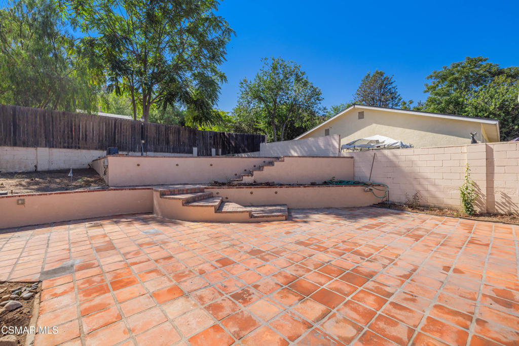 Santa Susana Knolls-166 - 1000832 - Residential