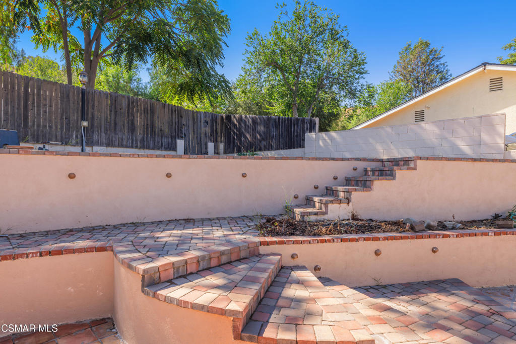 Santa Susana Knolls-166 - 1000832 - Residential