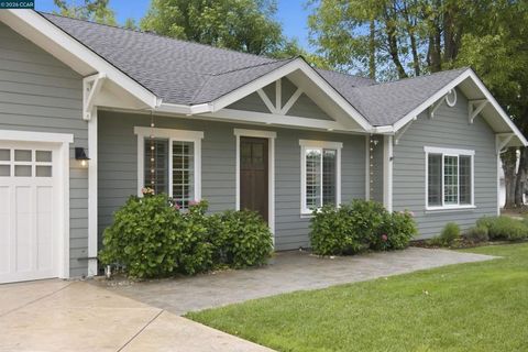 Photo of 1742 Mary Dr, Pleasant Hill, CA 94523 (MLS # 41132247)