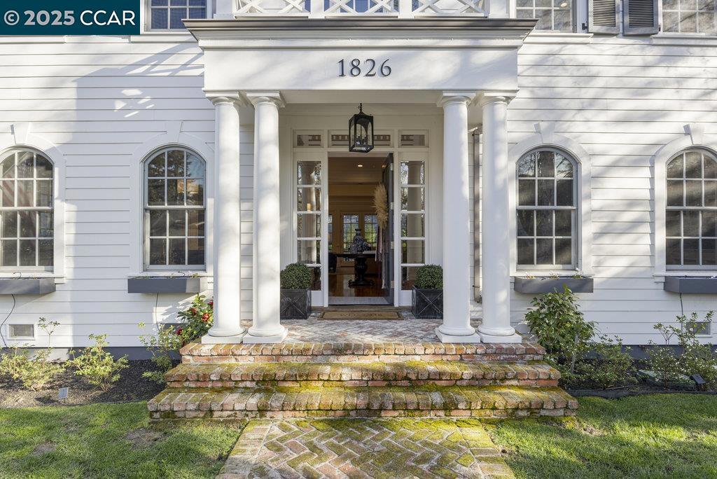 1826 Alameda Diablo