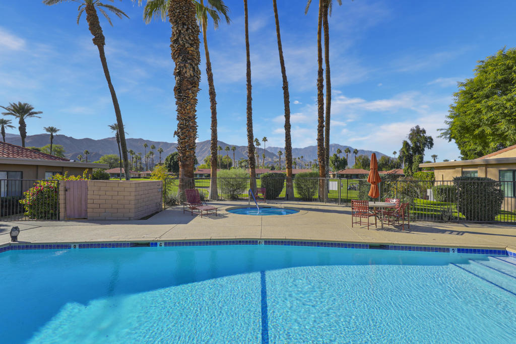 Sunrise C.C. - Residential