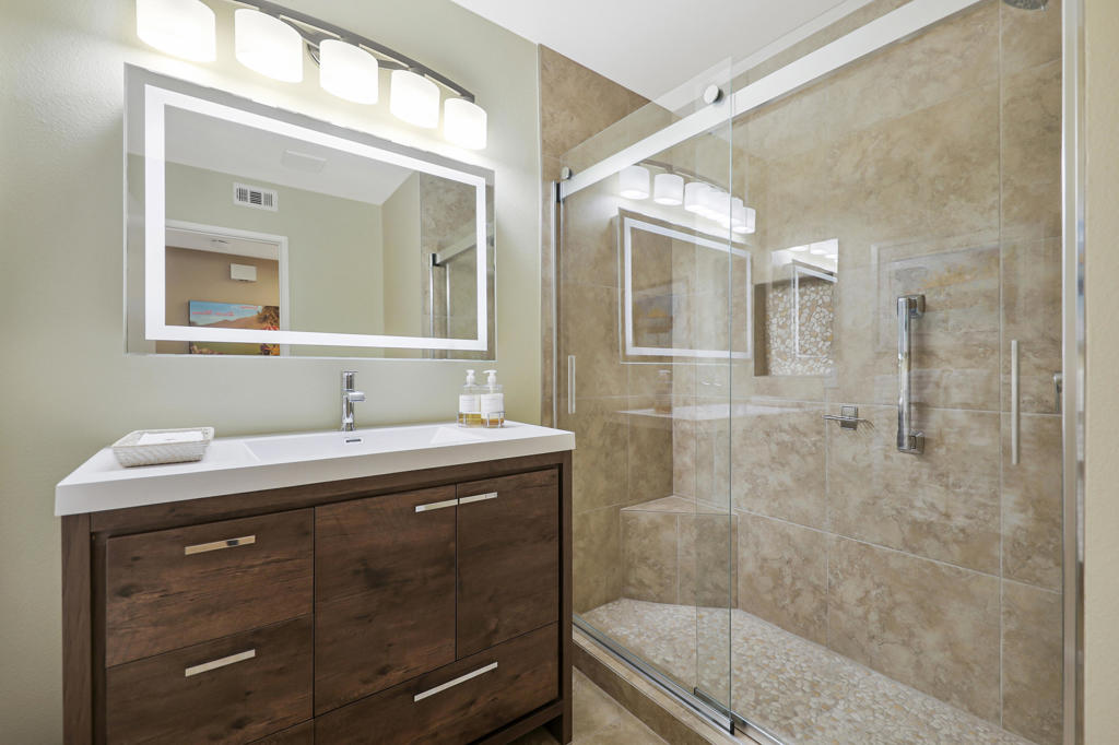 Sunrise C.C. - Residential