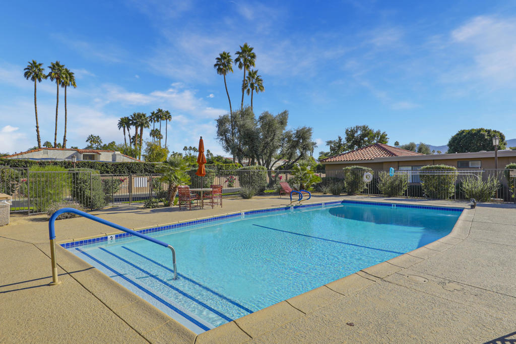 Sunrise C.C. - Residential