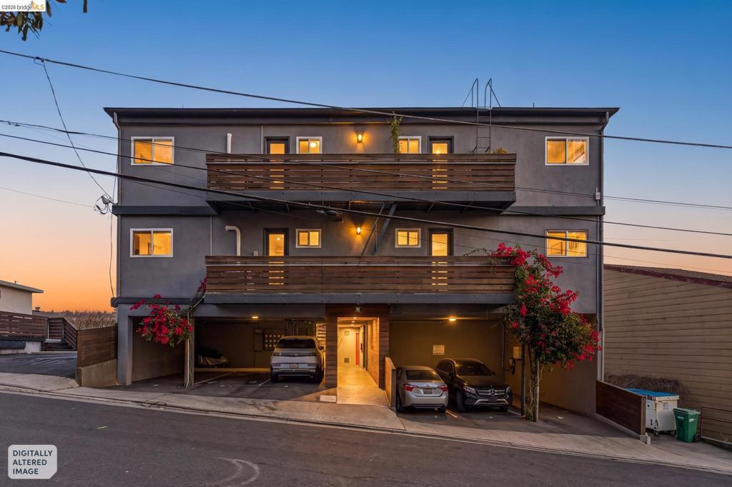 785 Taft Ave 11