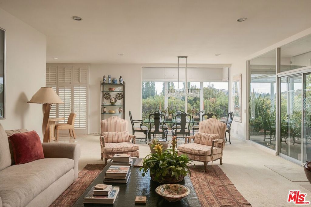 1337 Casiano Road
