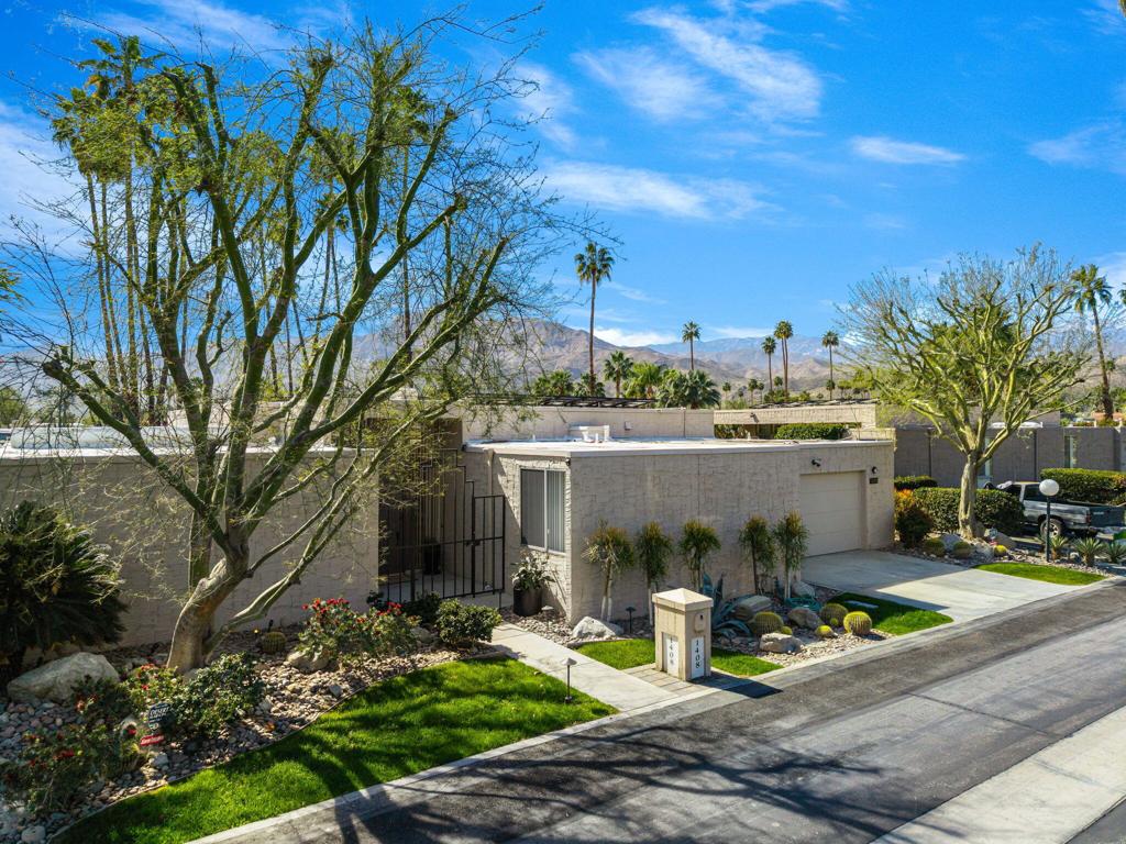 1408 Tamarisk West Street
