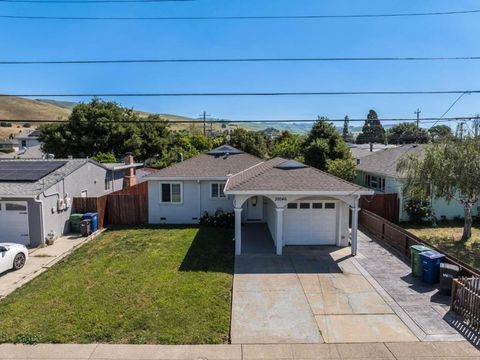 Photo of 32046 Kennet Street, Hayward, CA 94544 (MLS # ML82042330)