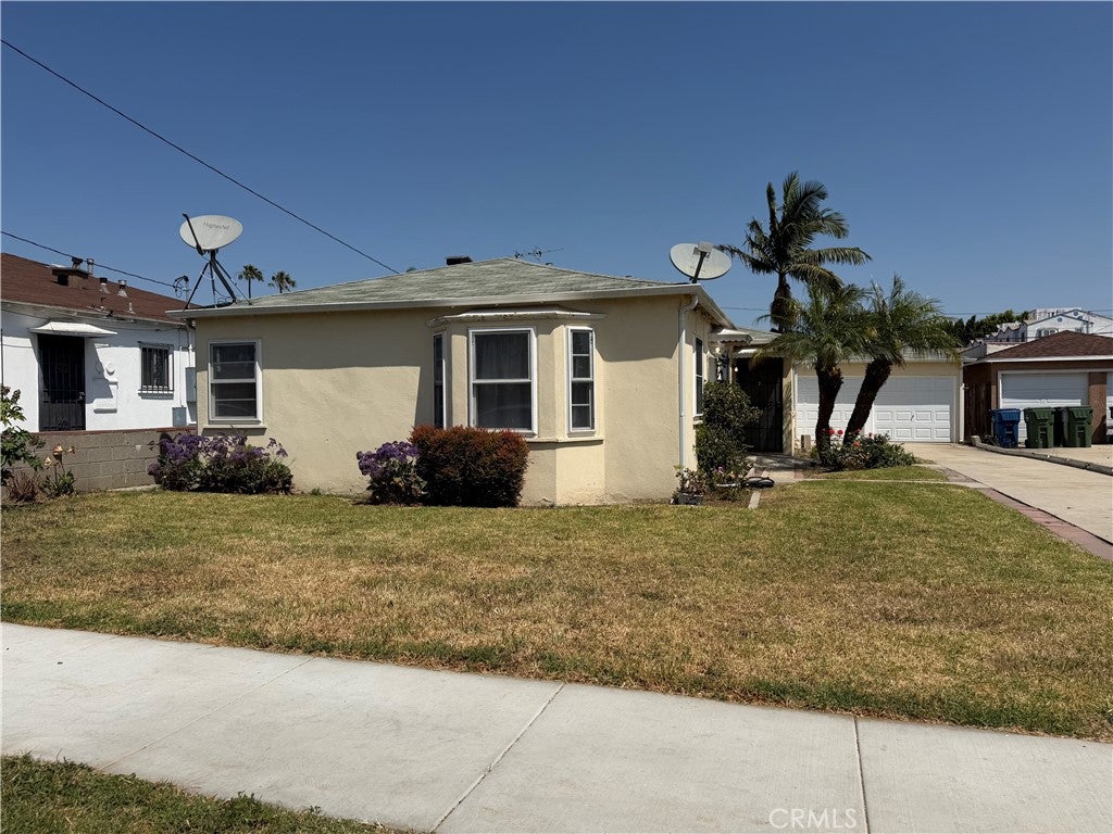 323 Elm, Inglewood CA 90301