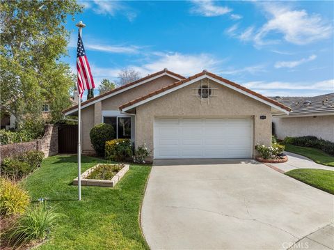 Photo of 26070 Sombras Court, Valencia, CA 91355 (MLS # SR26047534)