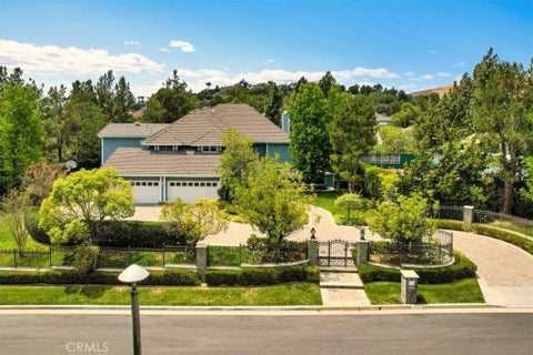 Photo of 4085 Live Oak Lane, Yorba Linda, CA 92886 (MLS # OC26116726)