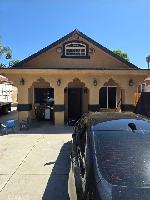 Photo of 6754 Palm Avenue, Riverside, CA 92506 (MLS # PW26200804)