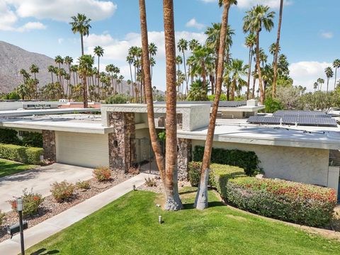 Photo of 1540 E Sierra Way, Palm Springs, CA 92264 (MLS # 219129266DA)