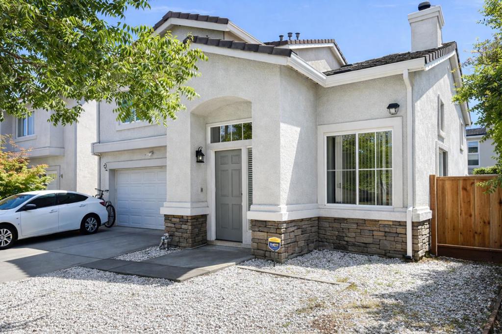 1002 Furlong Drive