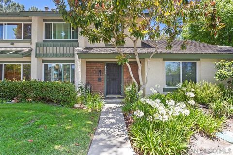 Photo of 13074 Caminito Cristobal, Del Mar, CA 92014 (MLS # 230012232SD)