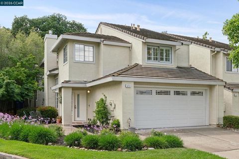 Photo of 5214 Pebble Glen Drive Dr, Concord, CA 94521 (MLS # 41131141)