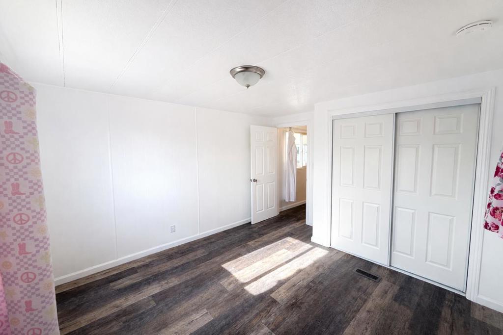 900 Golden Wheel Park Drive 33