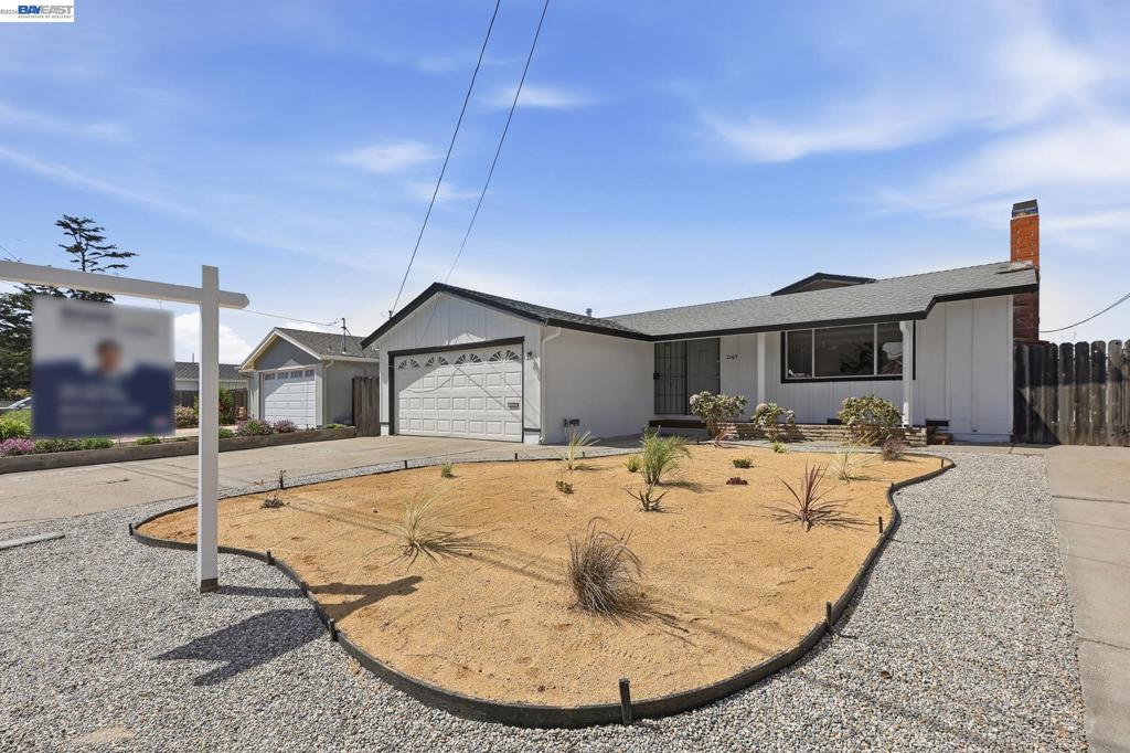 2167 Cypress Ave