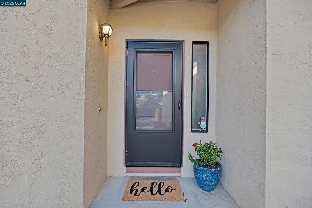 35 Sapphire Ct