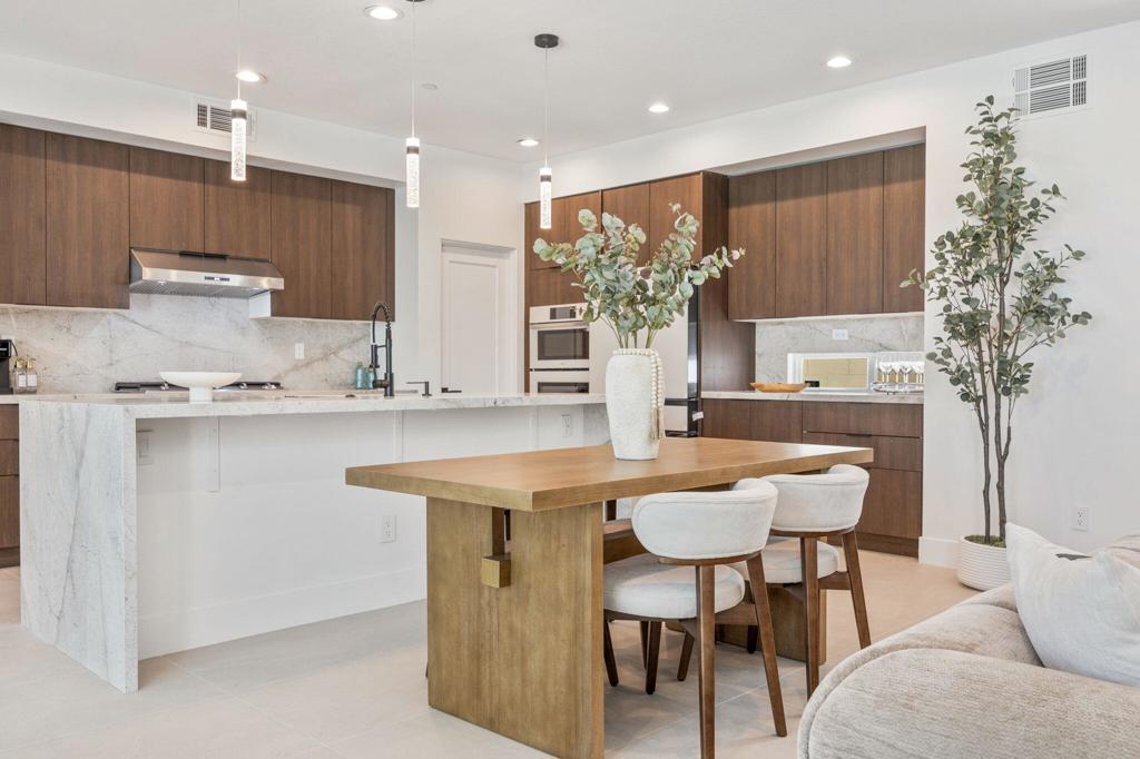 4959 Eichler Way
