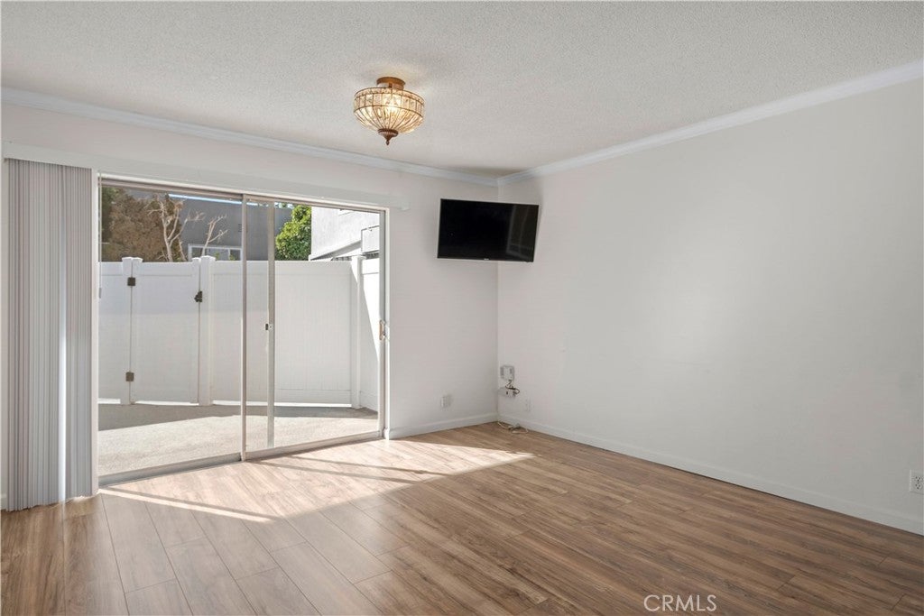 1200 E Ocean 57