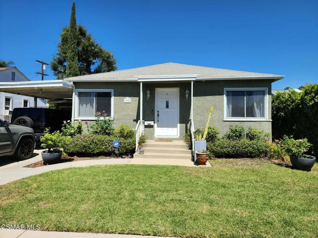 Photo of 17549 Bullock Street, Encino, CA 91316 (MLS # 225004865)